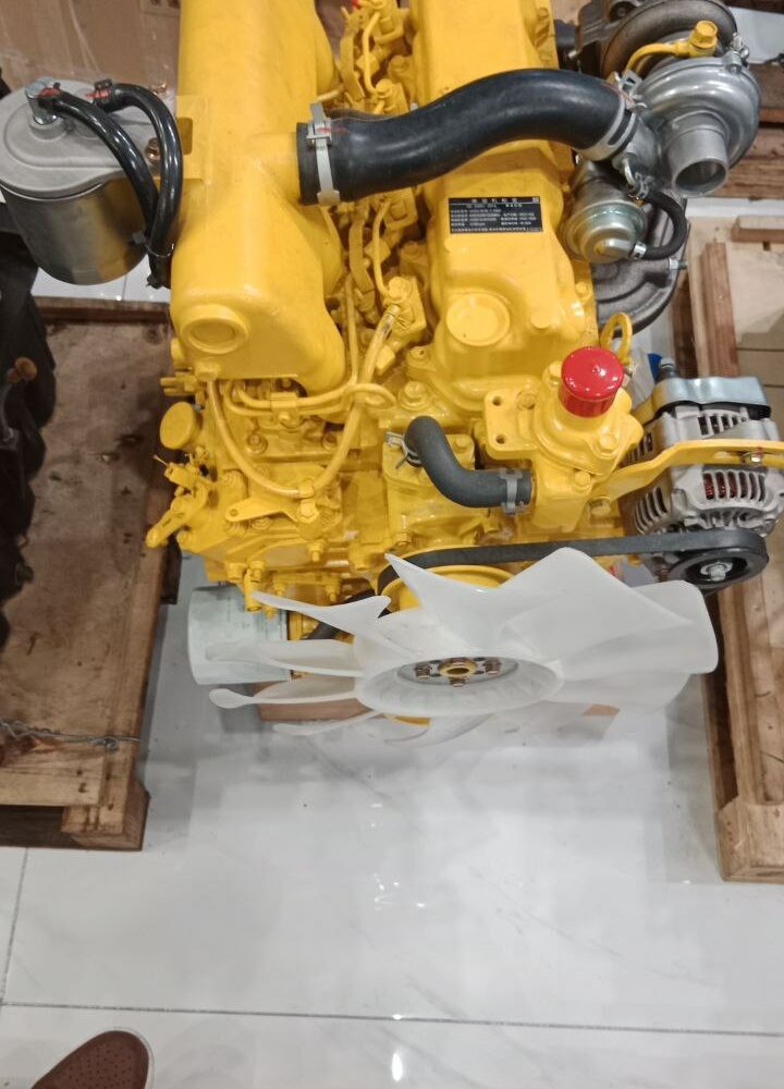 Kubota V2403-T Дизельный двигатель Kubota V2403-T